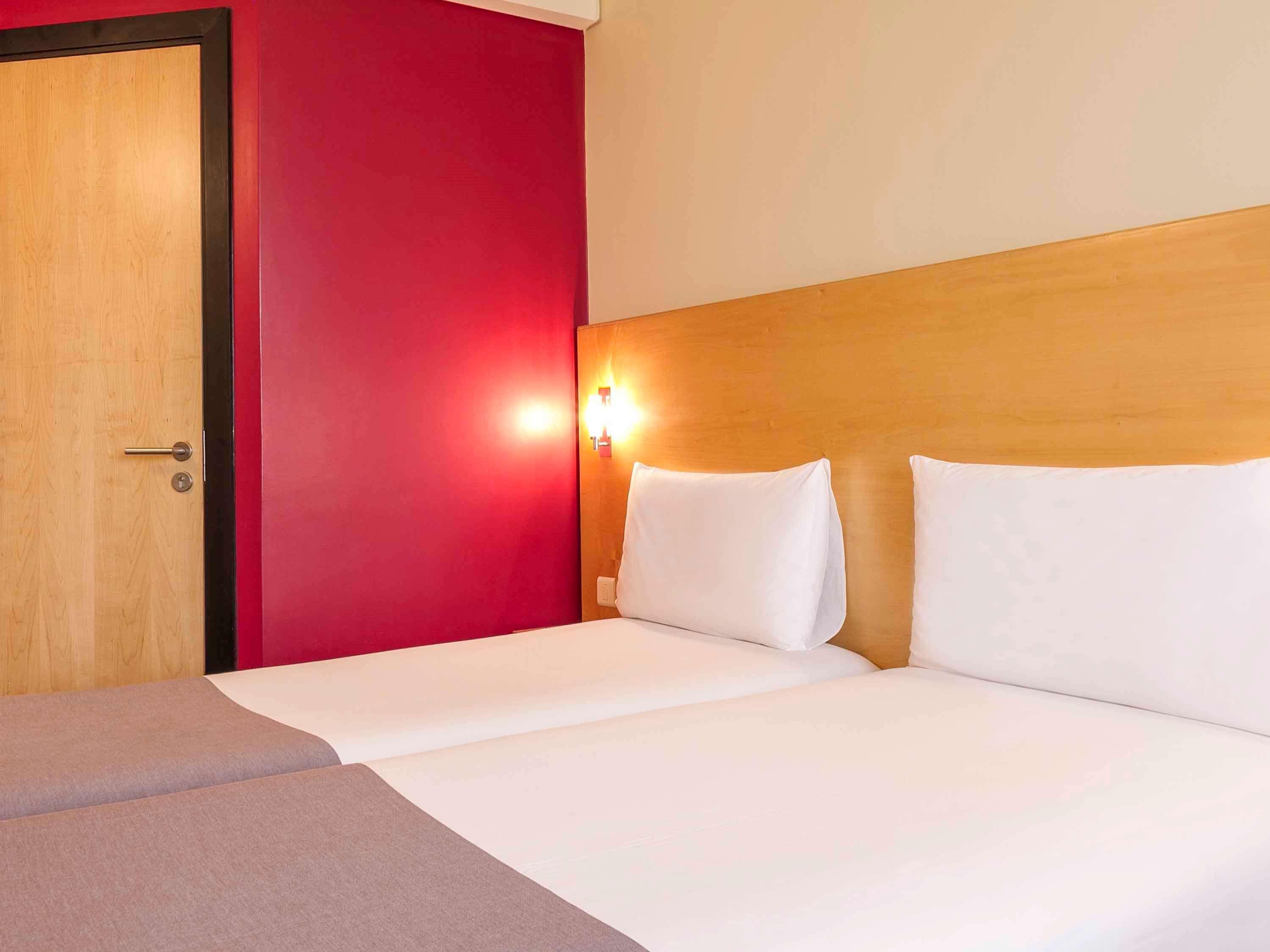 Hotel Ibis Sharq Kuwait City Exterior foto