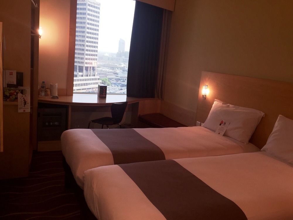 Hotel Ibis Sharq Kuwait City Exterior foto