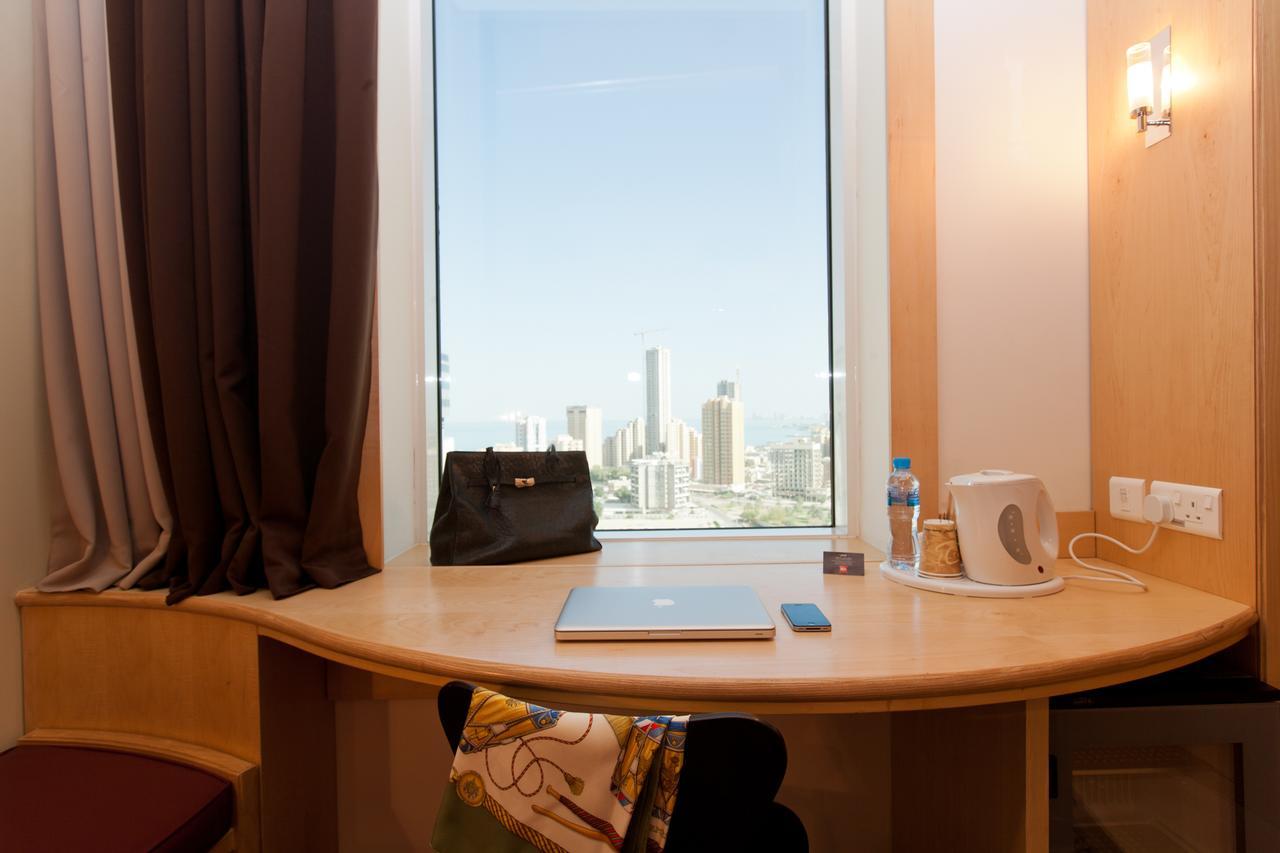 Hotel Ibis Sharq Kuwait City Exterior foto